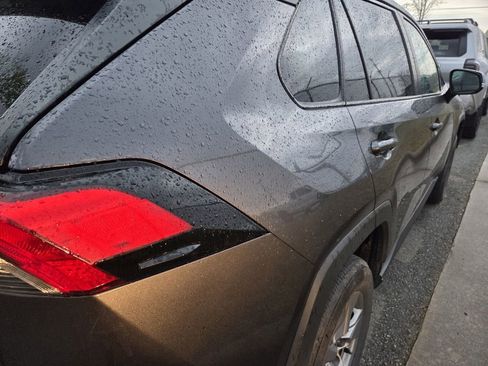 Used 2023 Toyota RAV4 XLE w/ Convenience Package image 9