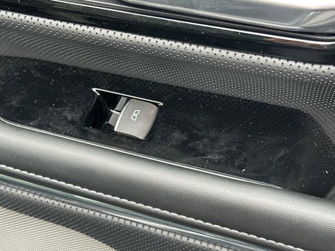 Used 2025 GMC Sierra EV Denali image 21