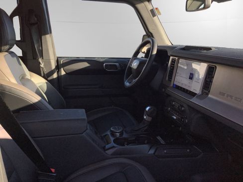 New 2025 Ford Bronco Outer Banks image 15