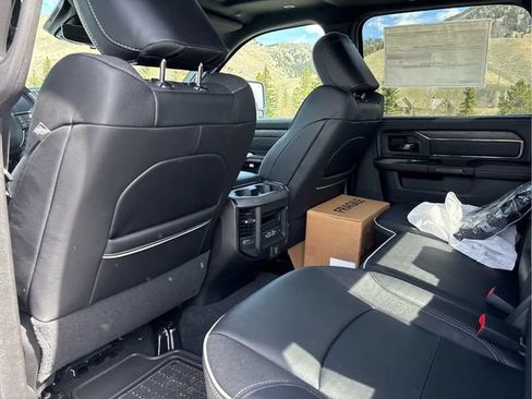 New 2026 RAM 3500 Limited AWD/4WD image 33
