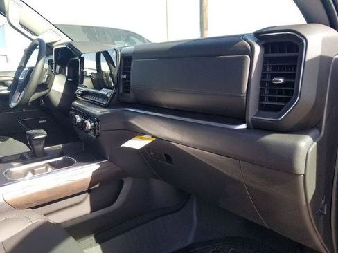 New 2026 GMC Sierra 1500 SLT AWD/4WD image 30