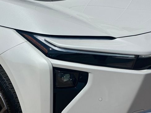 New 2026 Toyota bZ FWD image 31