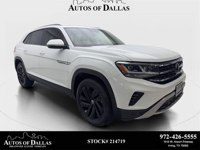 Used 2022 Volkswagen Atlas Cross Sport SE w/ Panoramic Sunroof Package