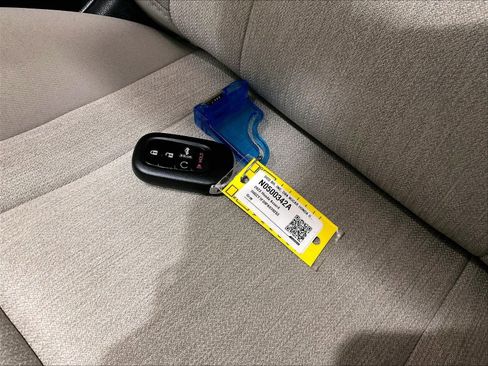 Used 2023 Honda Accord EX image 29