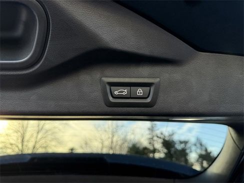 Certified 2023 BMW X5 xDrive40i w/ M Sport Package image 32