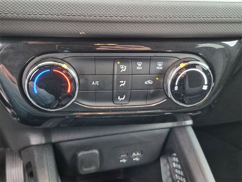 Used 2024 Chevrolet TrailBlazer LT image 18