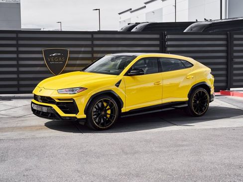 Used 2021 Lamborghini Urus AWD/4WD image 6