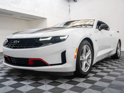 Used 2023 Chevrolet Camaro LT RWD image 3