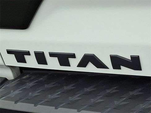 Used 2024 Nissan Titan PRO-4X w/ Off Road Protection Package image 29