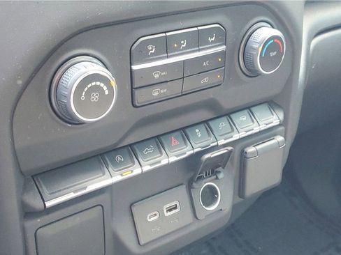 Used 2021 Chevrolet Silverado 1500 Custom image 20