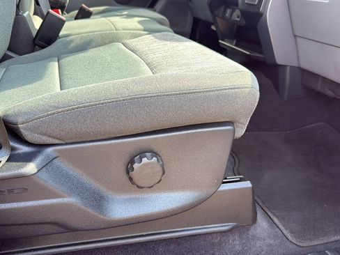 Used 2023 Ford F150 XLT AWD/4WD image 24