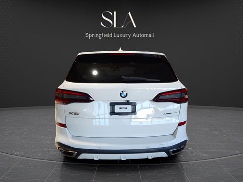 Used 2022 BMW X5 xDrive40i w/ M Sport Package image 5
