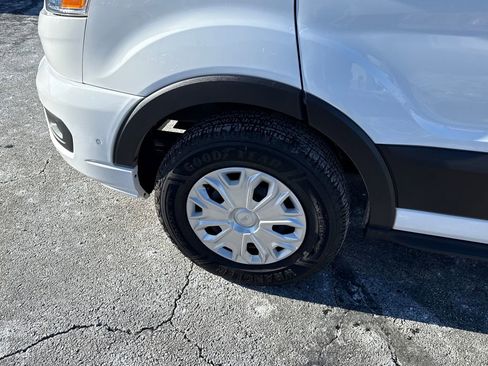 Certified 2022 Ford Transit 350 XLT image 10