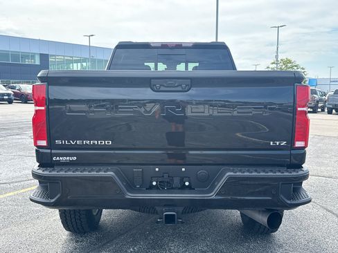Used 2025 Chevrolet Silverado 2500 LTZ w/ Z71 Chrome Sport Edition AWD/4WD image 7