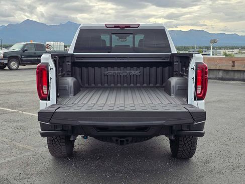 New 2024 GMC Sierra 1500 AT4X w/ AT4X AEV Edition image 10