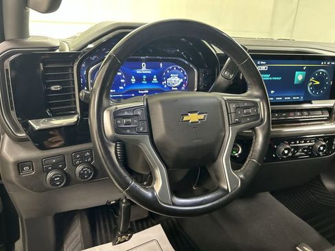 Used 2024 Chevrolet Silverado 2500 LT w/ Convenience Package AWD/4WD image 3