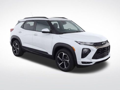 Used 2023 Chevrolet TrailBlazer RS w/ Sun and Liftgate Package AWD/4WD image 8