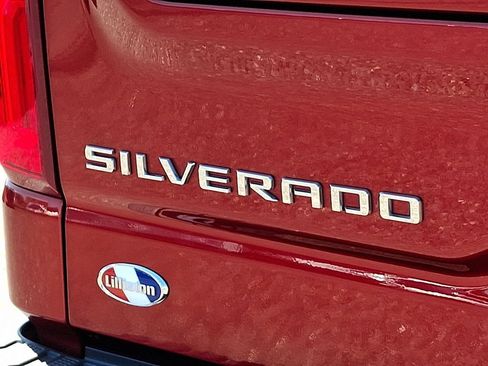 Used 2024 Chevrolet Silverado 1500 LT Trail Boss w/ Convenience Package II AWD/4WD image 32
