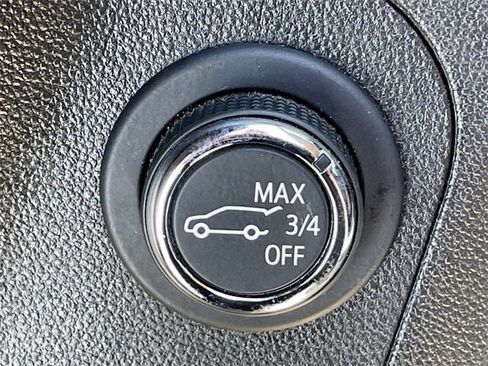 Used 2023 GMC Acadia Denali image 20