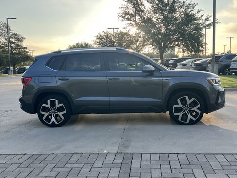 Used 2023 Volkswagen Taos SEL AWD/4WD image 10
