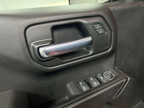 Certified 2023 Chevrolet Silverado 1500 Custom image 22