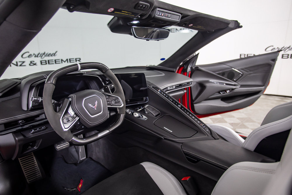 Used 2024 Chevrolet Corvette Z06 w/ Stealth Interior Trim Package RWD image 23
