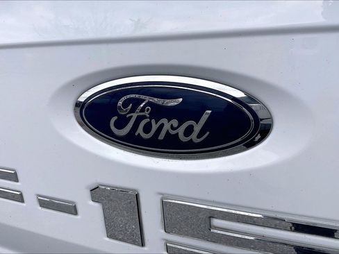 Used 2021 Ford F150 XLT w/ Equipment Group 302A High image 10