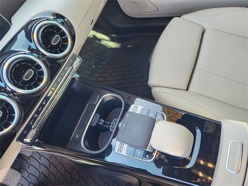 Used 2020 Mercedes-Benz A 220 4MATIC image 35