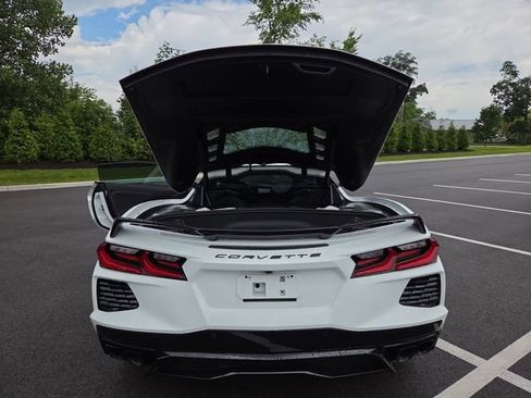 Used 2024 Chevrolet Corvette Stingray Coupe w/ Z51 Performance Package RWD image 33