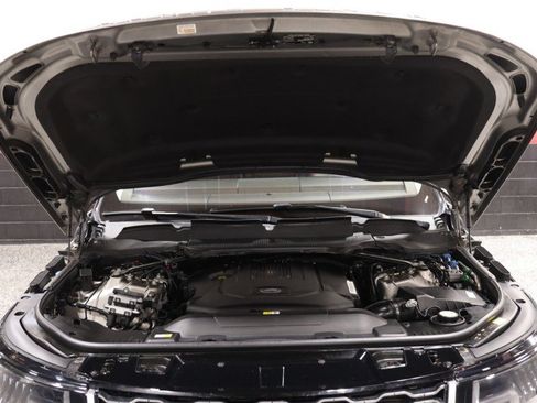 Used 2019 Land Rover Range Rover Sport HSE AWD/4WD image 16