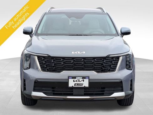 Certified 2025 Kia Sorento S w/ Panoramic Sunroof Package image 9