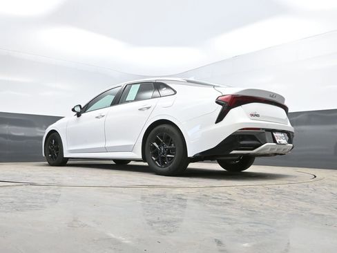 Used 2025 Kia K5 LXS FWD image 33