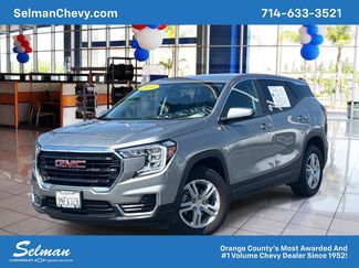Used 2024 GMC Terrain SLE video 1