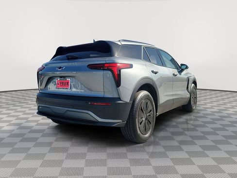 Used 2025 Chevrolet Blazer EV LT w/ Midnight/Sport Edition image 3