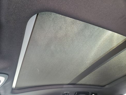 Certified 2025 Porsche Macan image 29