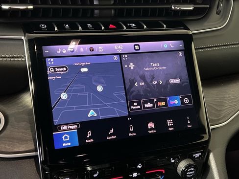 New 2025 Jeep Grand Cherokee Limited image 21