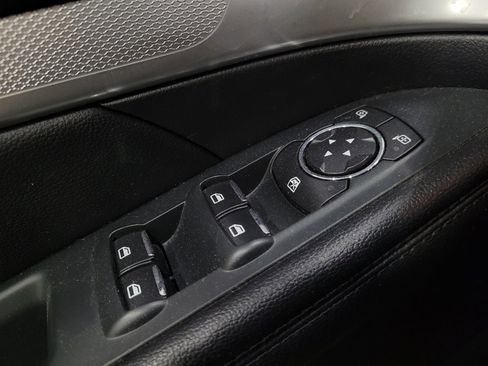 Used 2017 Ford Explorer XLT AWD/4WD image 27