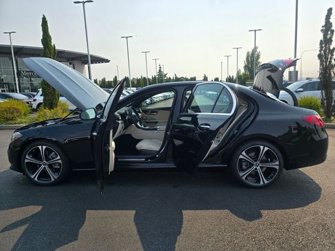 New 2026 Mercedes-Benz C 300 4MATIC Sedan image 12