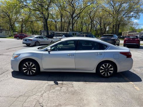Used 2018 Nissan Altima 2.5 SL FWD image 8