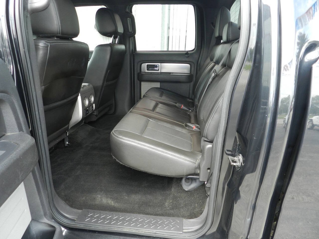 Used 2014 Ford F150 FX4 w/ Equipment Group 402A Luxury AWD/4WD image 10
