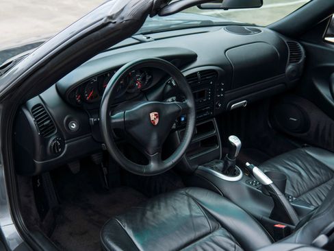 Used 2002 Porsche 911 Carrera 4 image 39