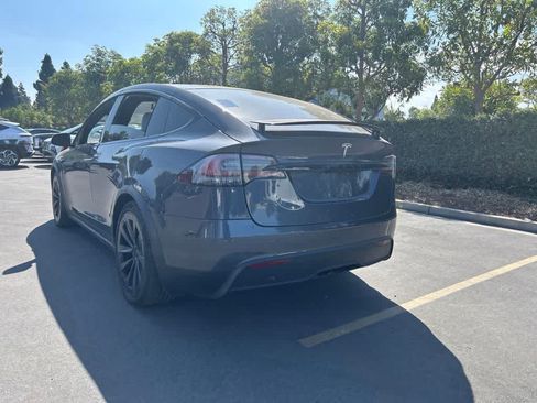 Used 2022 Tesla Model X Plaid AWD/4WD image 4