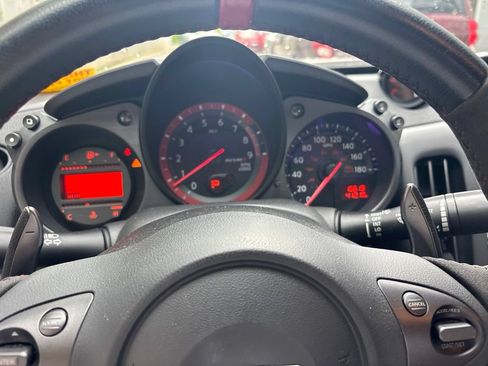 Used 2019 Nissan 370Z NISMO RWD image 25