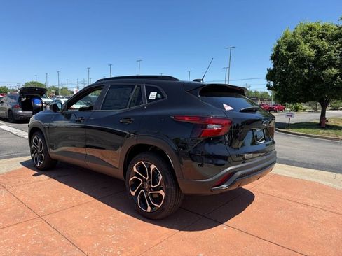 New 2026 Chevrolet Trax RS FWD image 4