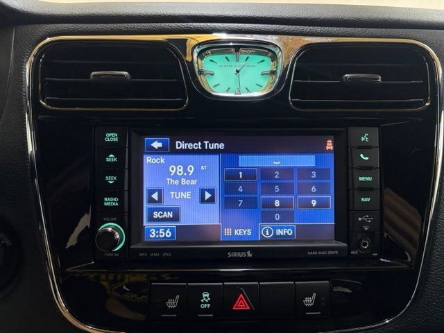 Used 2013 Chrysler 200 Limited FWD image 33