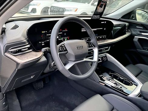 New 2025 Audi Q5 Premium Plus image 8