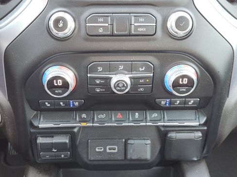 Used 2019 GMC Sierra 1500 SLT RWD image 21