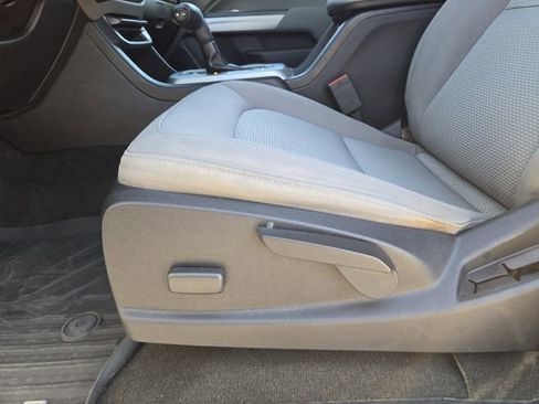 Used 2018 Chevrolet Colorado LT image 24