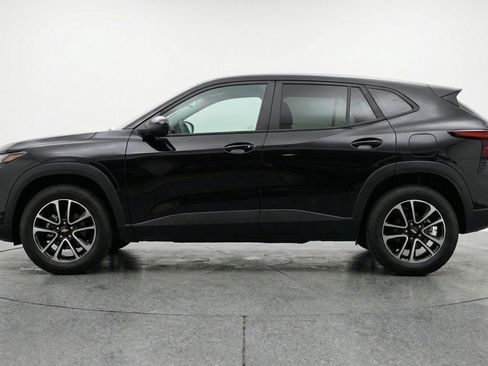 Used 2025 Chevrolet TrailBlazer LT image 5