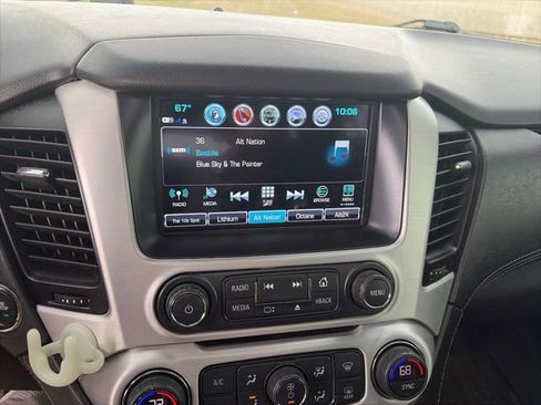 Used 2019 GMC Yukon SLT w/ Graphite Performance Edition image 8